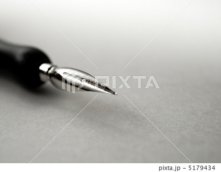 ペン先とペン軸 5179434