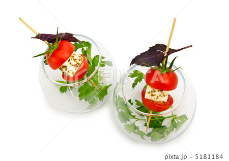 Canapes served in the plate 5181184