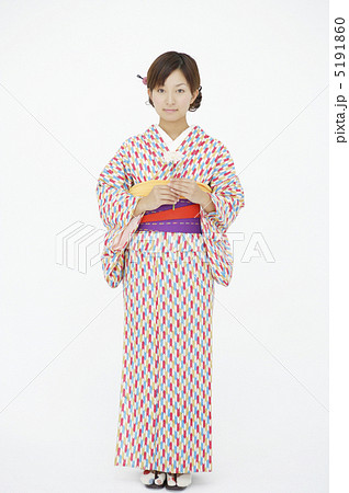 着物姿の女性 着物姿の女性 5191860