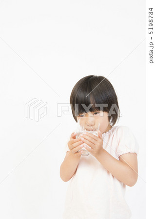 水と子供 水と子供 5198784