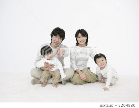 家族団らん 5204930