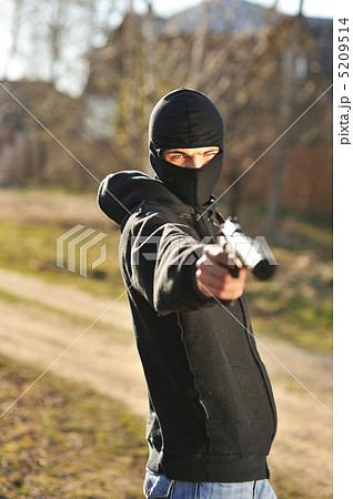 Gunman Gunman 5209514