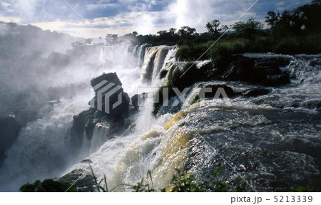 イグアスの滝 5213339