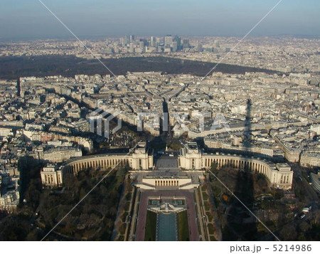 エッフェル塔からのパリ市街 5214986