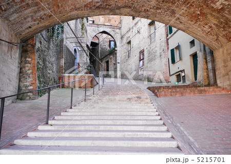 ペルージャ 5215701