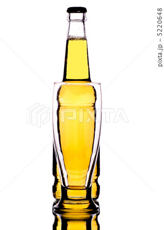 Beer bottle 5220648