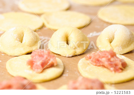 Pelmeni preparation Pelmeni preparation 5221583