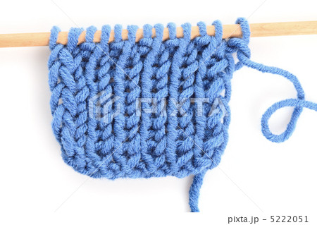 Knitting isolated 5222051