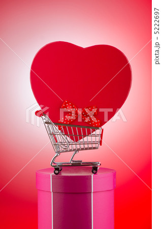 Christmas shopping concept with shopping cart Christmas shopping concept with shopping cart 5222697