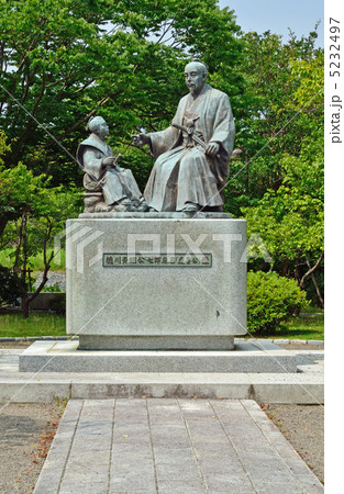 水戸散歩・徳川斉昭・七郎麻呂(慶喜公)像 水戸散歩・徳川斉昭・七郎麻呂(慶喜公)像 5232497