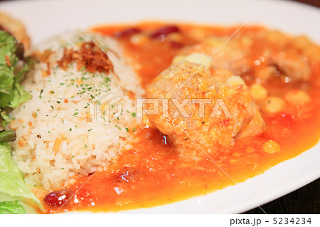 おいしいチキンと豆のカチャトラ 5234234