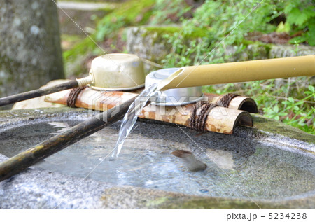湧き水 湧き水 5234238