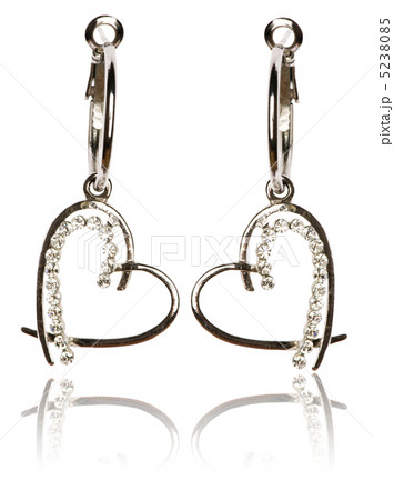 Beauty fashion concept with earrings 5238085