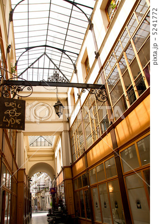 パサージュ・デュ・グラン・セール(フランス-パリ) 5241772