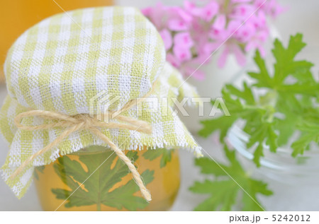 ローズゼラニウムの蜂蜜 5242012