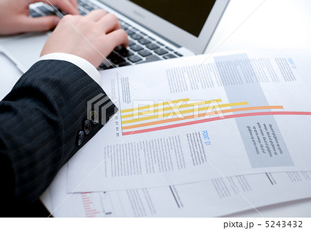 手元の書類とOL 5243432