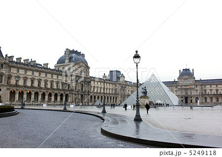 朝露のルーヴル 5249118