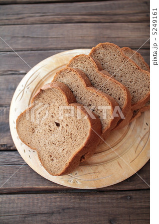 ホームベーカリーで焼いた糖質オフのふすま食パン 手作りパン ホームベーカリーで焼いた糖質オフのふすま食パン 手作りパン 5249161