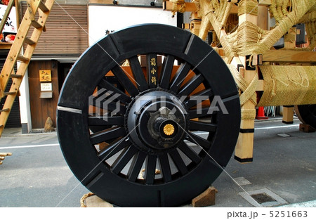 祇園祭　山鉾建て 5251663