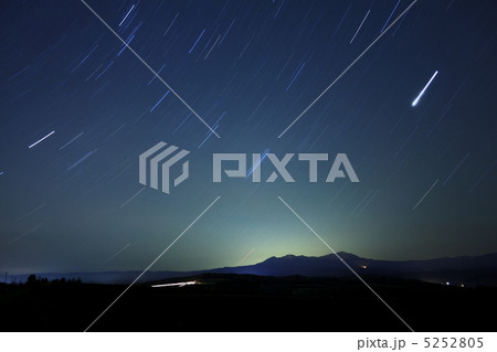 大雪山と星 5252805