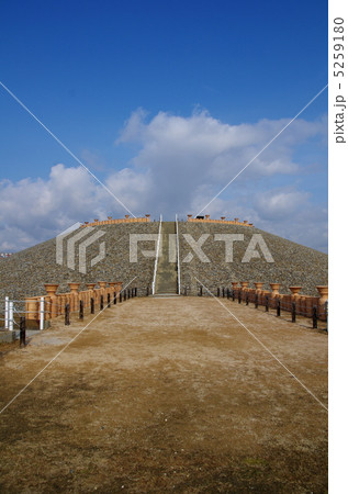 五色塚古墳 5259180