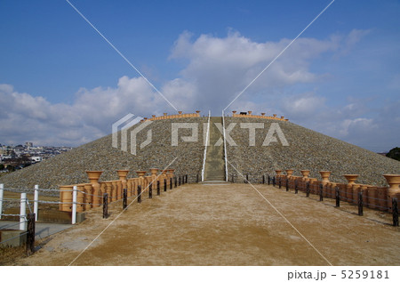 五色塚古墳／前方後円墳（兵庫県神戸市垂水区） 5259181