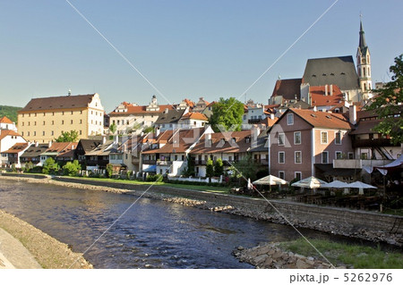 チェスキークルムロフ川縁 5262976