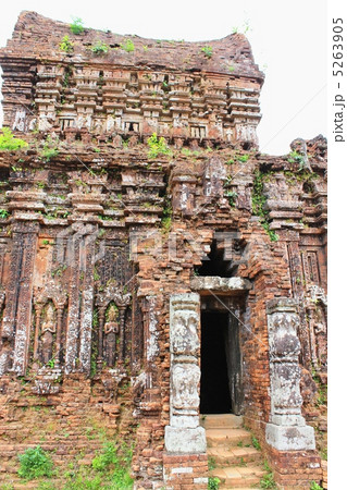 ミーソン遺跡群内の歴史ある建物 ミーソン遺跡群内の歴史ある建物 5263905