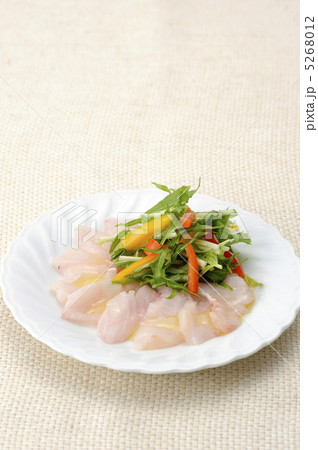 鯛のマリネと緑黄色野菜 鯛のマリネと緑黄色野菜 5268012