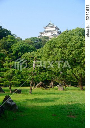 西の丸広場から和歌山城を望む 西の丸広場から和歌山城を望む 5272651