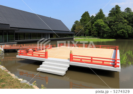 式年遷宮記念せんぐう館の奉納舞台 5274329