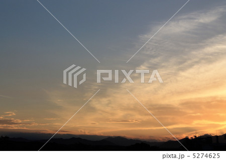 夕空と夜空のグラデーション 夕空と夜空のグラデーション 5274625