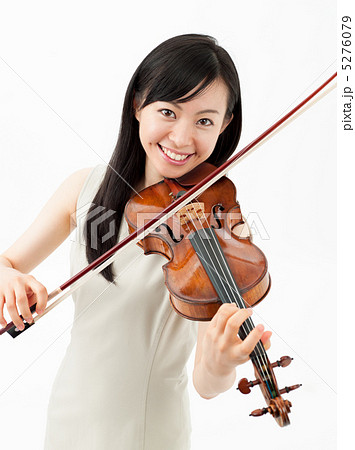 バイオリンを弾く女の子 バイオリンを弾く女の子 5276079