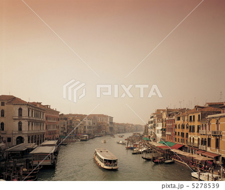 カナルグランの夕景 5278539