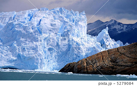 ペリトモレノ 5279084