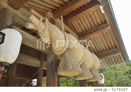 出雲大社の大注連縄 出雲大社の大注連縄 5279107