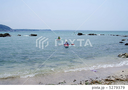 カヤックと海岸線 カヤックと海岸線 5279379