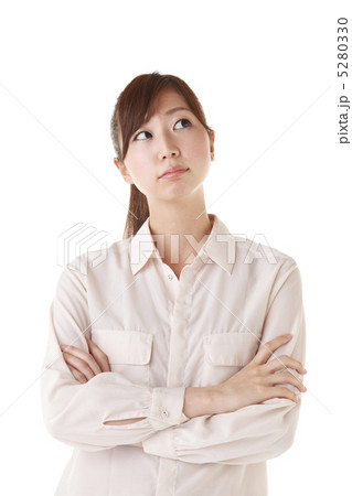 考える女性 考える女性 5280330