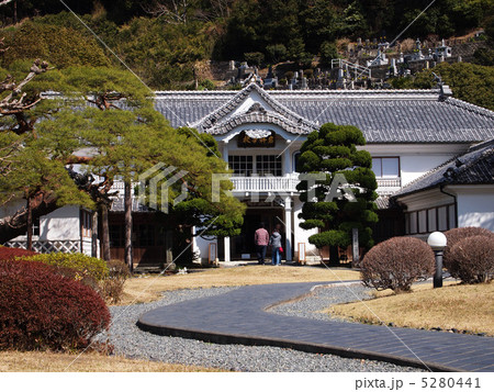 重文岩科学校 重文岩科学校 5280441