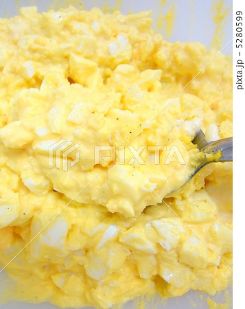 調味料を混ぜたゆでたまご 5280599