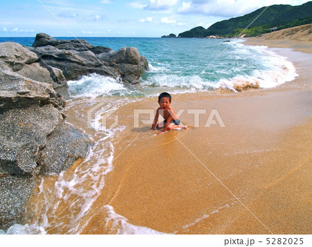 海辺の子供 海辺の子供 5282025