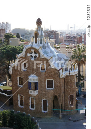 スペイン バルセロナ グエル公園 スペイン バルセロナ グエル公園 5282352