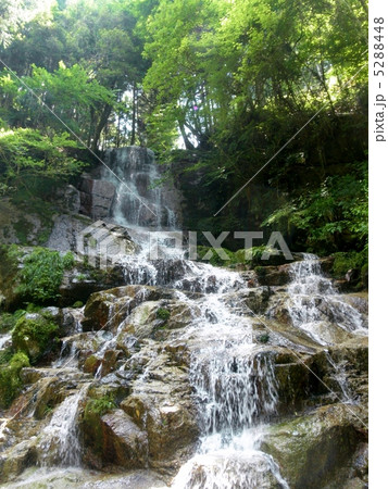 岐阜県 来若(クジャク)の滝 The Fall names Kujaku in Gifu Prf. 岐阜県 来若(クジャク)の滝 The Fall names Kujaku in Gifu Prf. 5288448