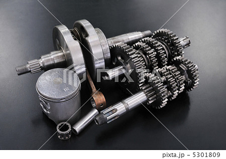 バイクエンジンの部品 5301809