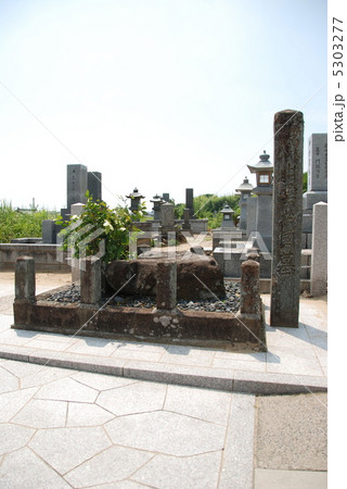 出雲阿国の墓（島根県出雲市大社町杵築北） 5303277
