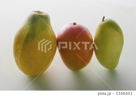 マンゴーとパパイア マンゴーとパパイア 5306801