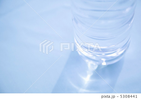 ペットボトル 5308441