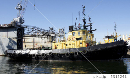 Tug boat 5315241