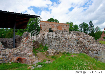 Ruins of a castle Ruins of a castle 5315371