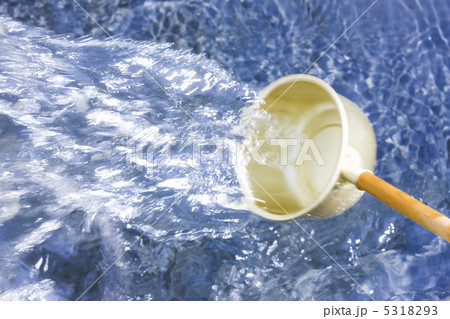 打ち水 5318293